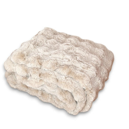 Weighted Blanket in Bumpy Fur in Natural